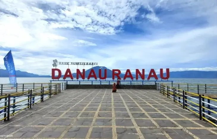 Danau Ranau: Permata Tersembunyi di Sumatera dengan Pesona Alam yang Memukau